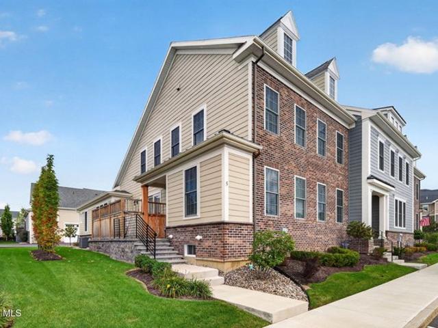 Townhouse for sale in Latham, Town of Colonie