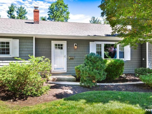 House for sale in East Brunswick, New Jersey
