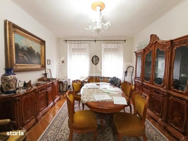Casă vânzări