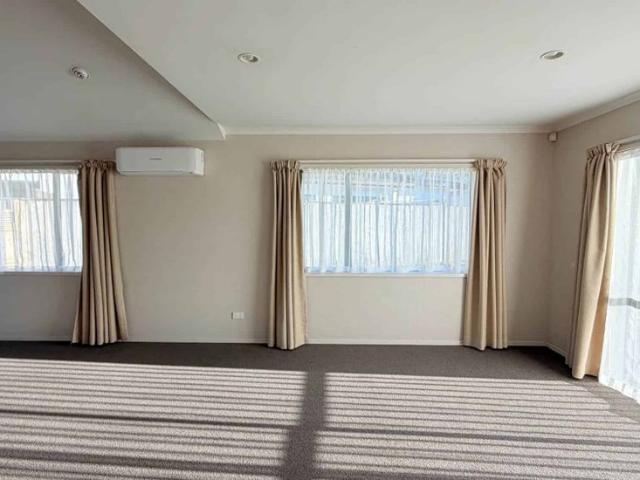 House for rent in Howick, Oroua County