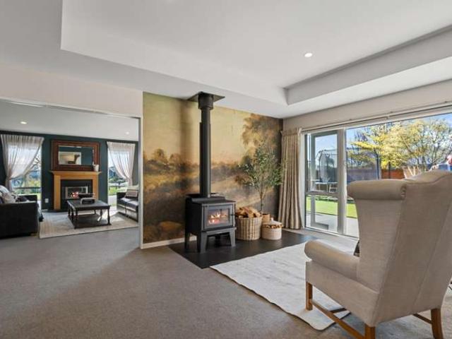 House for sale in Chaslands, Canterbury