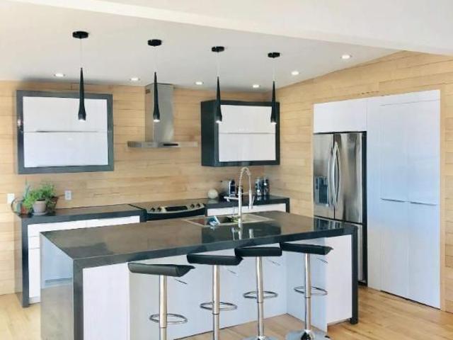 Apartment for rent in Les Moulins, Quebec