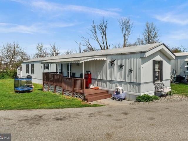 House for sale in Abbottstown, Pennsylvania