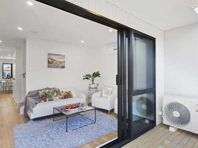 Townhouse for sale in Howick, Oroua County