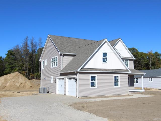 House for sale in Centereach, New York