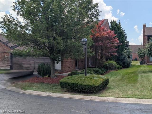 Condo for sale in Dearborn Condo for sale in Dearborn