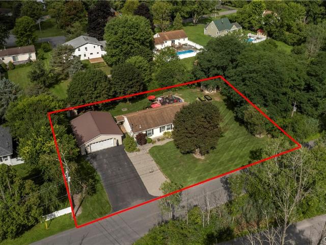 House for sale in Town of New Hartford, Oneida County