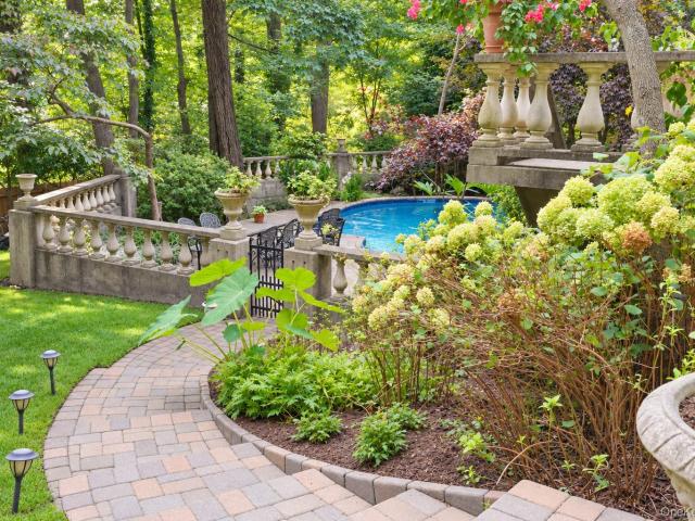 House for sale in Setauket, Town of Brookhaven