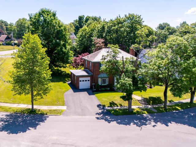 House for sale in Amsterdam, New York