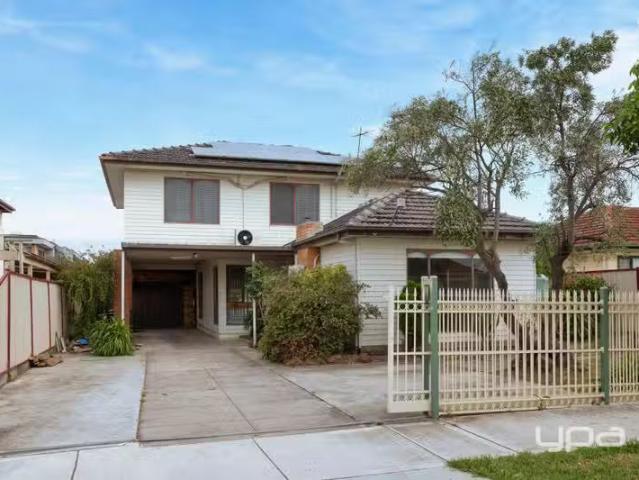 House for rent in Albion, Victoria