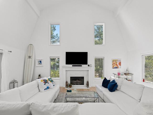 House for sale in Wainscott, New York