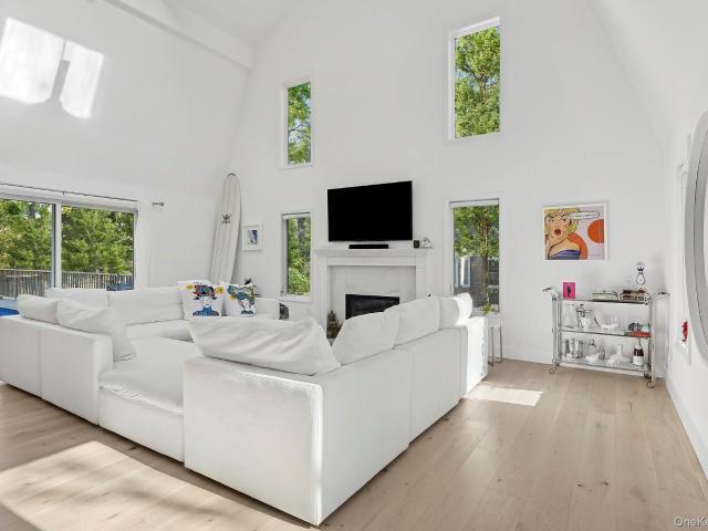 House for sale in Wainscott, New York
