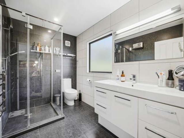 House for sale in Windsor Park, Upper Harbour
