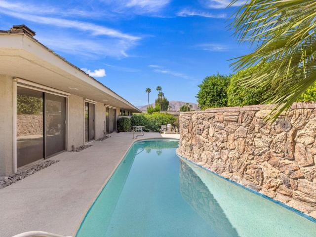 Condo for sale in Rancho Mirage, California