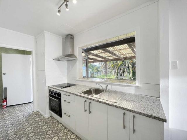 House for rent in Massey, Henderson-Massey