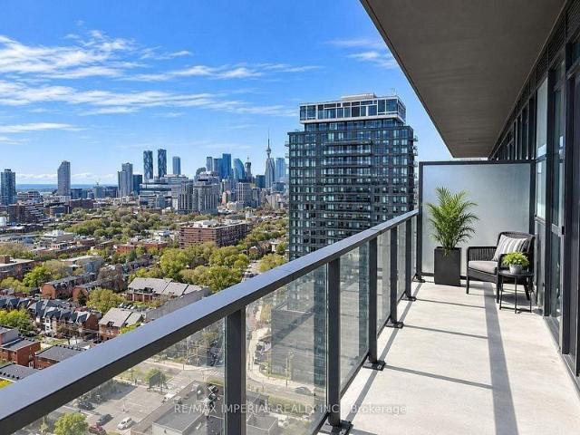 Apartment for rent in Toronto Centre, Toronto