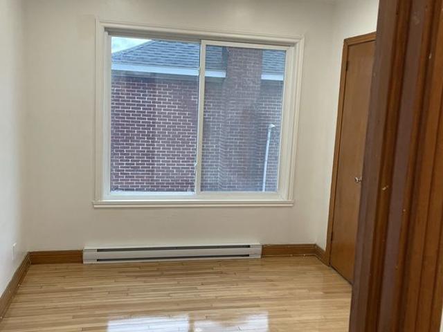 Apartment for rent in Villeray–Saint-Michel–Parc-Extension, Montréal