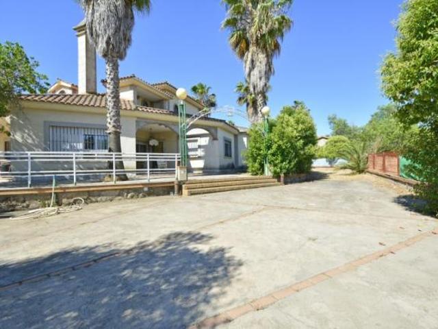 Casa en venta en Casar De Cáceres, Extremadura