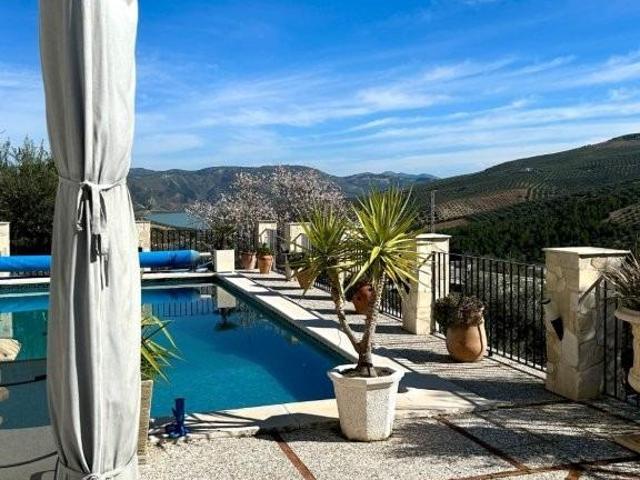 Casa en venta en Iznájar, Andalucía