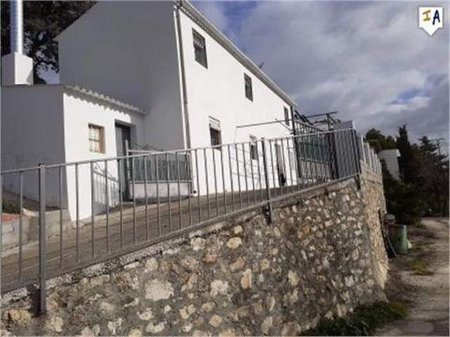 Casa en venta en Iznájar