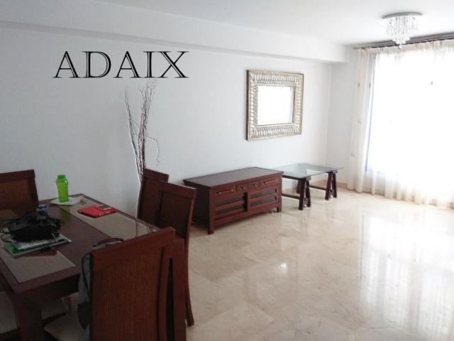 Casa en venta en Lucena, Andalucía