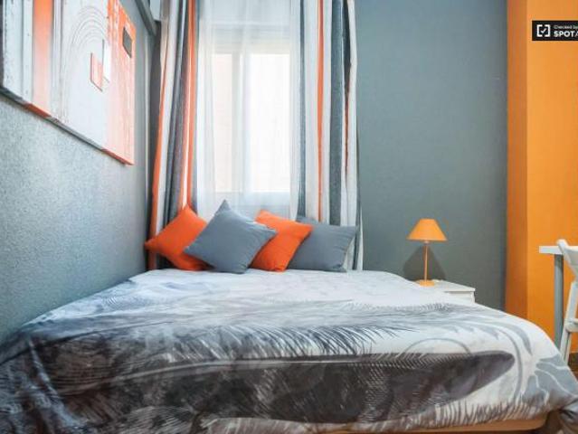 Habitación en alquiler en Alcalá De Henares, Distrito V