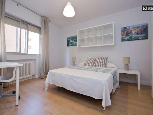 Habitación en alquiler en Alcalá De Henares, Madrid