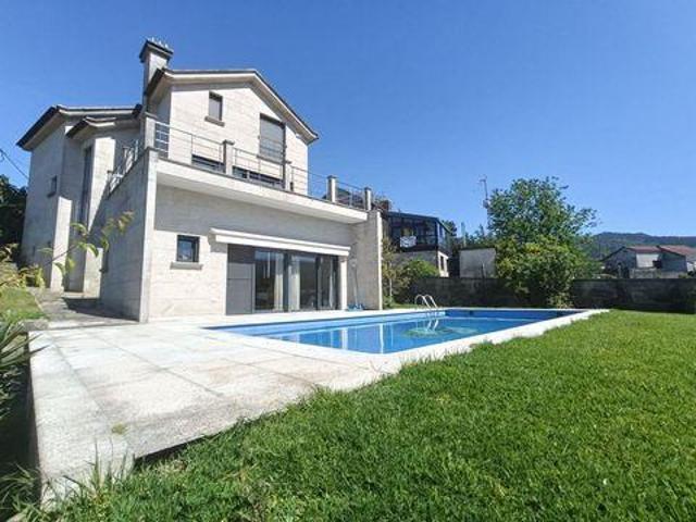 Chalet en venta en Gondomar, Vigo