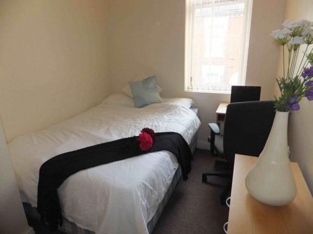 Room for rent in Hanley, Stoke-on-Trent