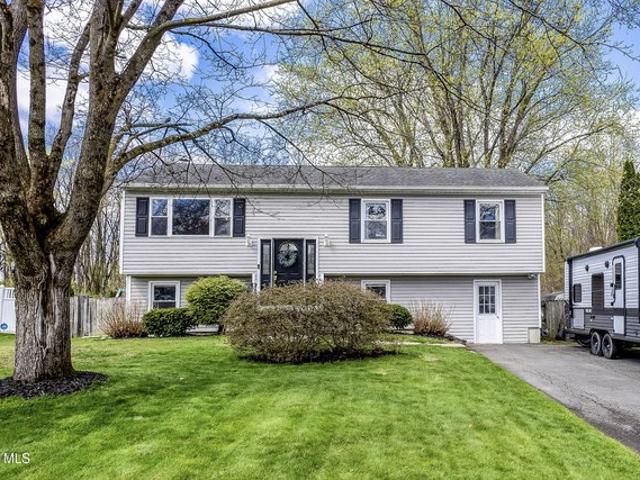 House for sale in Colonie, New York