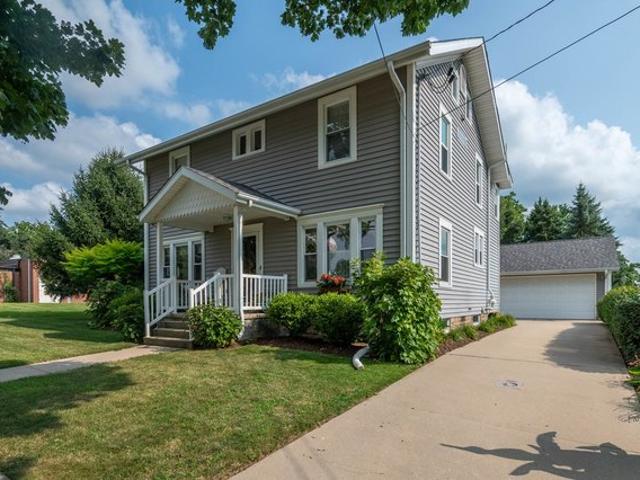 House for sale in Mount Morris, Ogle County