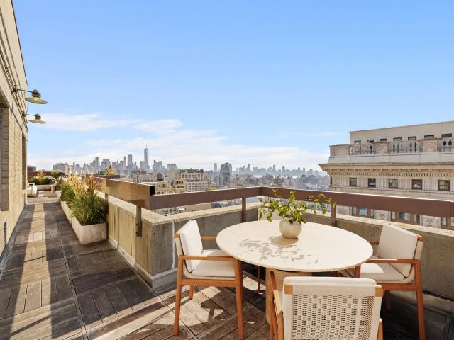 Condo for sale in Arverne, New York
