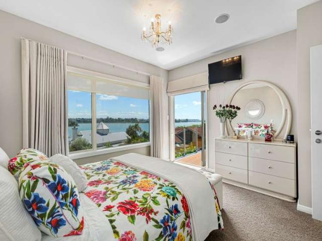 House for sale in Omokoroa, Bay Of Plenty