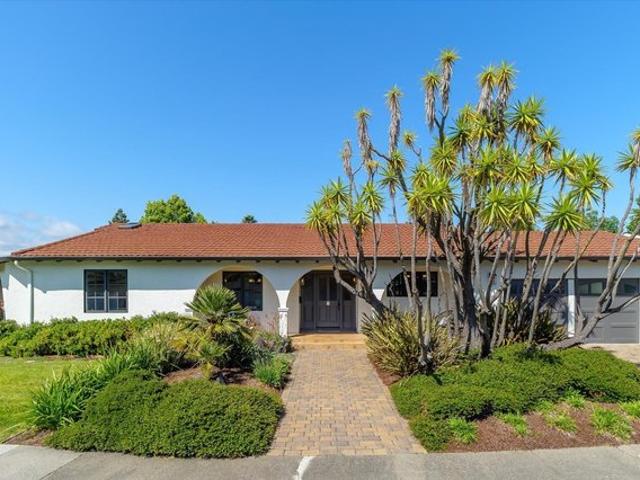 House for sale in Corte Madera, California