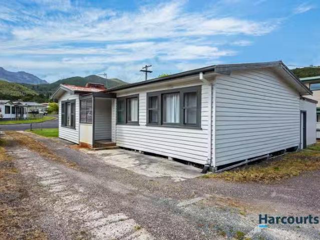 House for rent in Queenstown, Tasmania