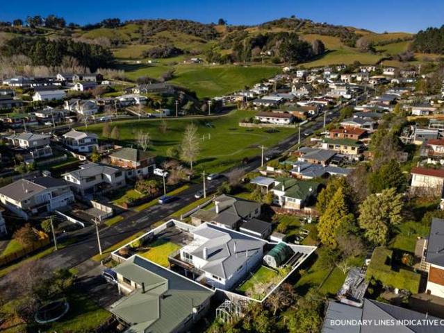 House for sale in Otakou