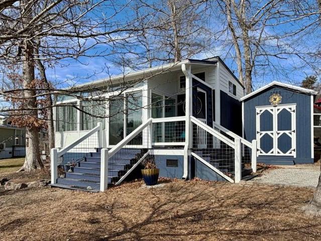 House for sale in East Flat Rock, North Carolina