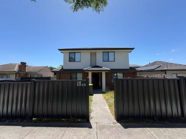 Townhouse for rent in Camerons Creek, Victoria