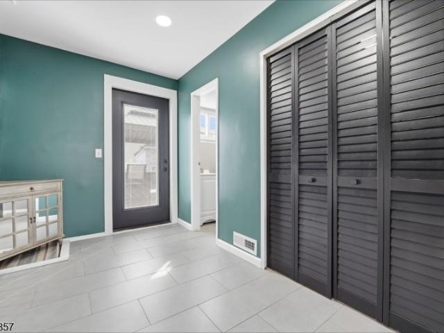 House for sale in Kenilworth, New Jersey