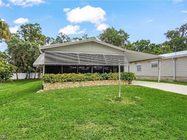 Property for sale in Alva, Florida