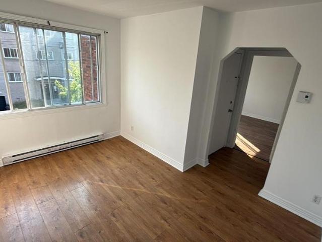 Apartment for rent in St. Leonard's, Quebec