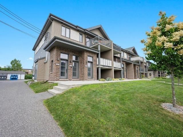 Apartment for rent in Granby, Estrie