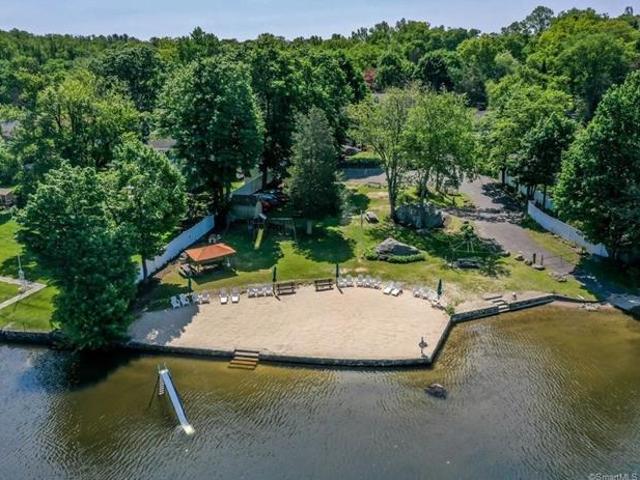 House for sale in Danbury, Connecticut