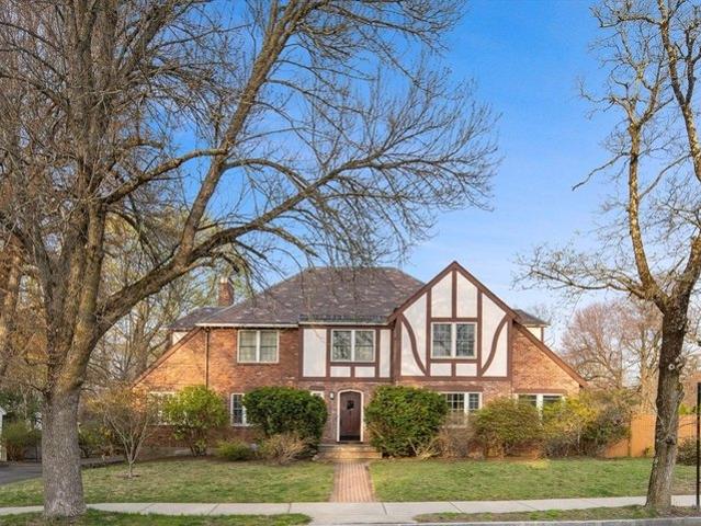 House for sale in Auburndale, Massachusetts