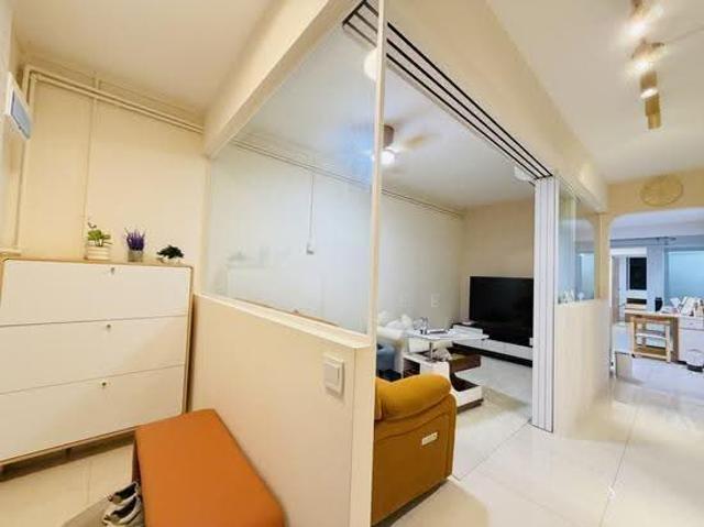 Apartment for rent in Kampong Tiong Bahru, Singapore