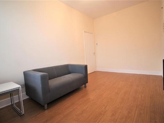 Apartment for rent in Highfields, Old Wharf