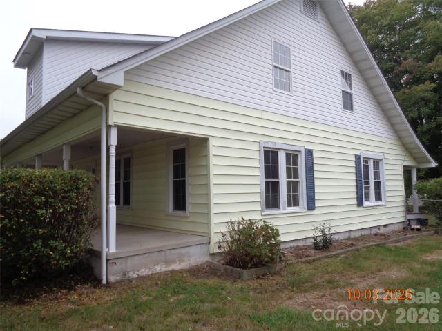 House for sale in Rhodhiss, Granite Falls