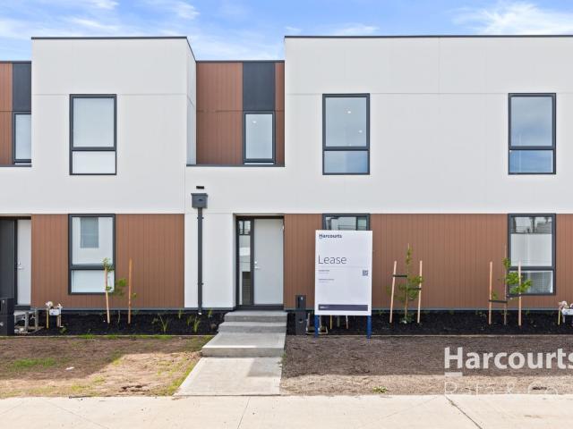 House for rent in Aurora Estate, Melbourne