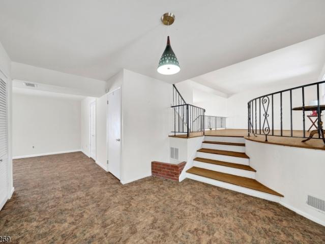 House for sale in Stirling, New Jersey