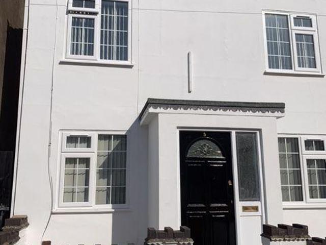 House for rent in Sydenham, Warwick